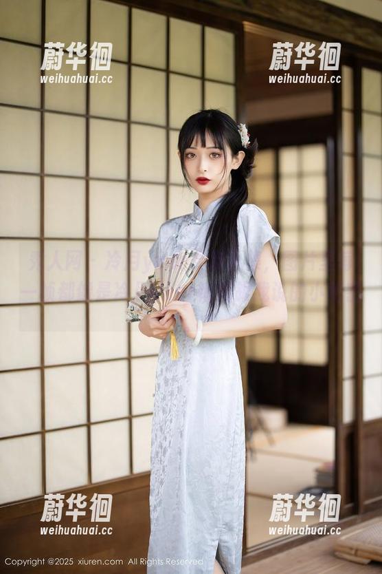 秀人网-冷月yuer 秀人网 - 冷月yuer女友合集,图片里每一帧都像是冷月yuer悄悄跟我说的小秘密。