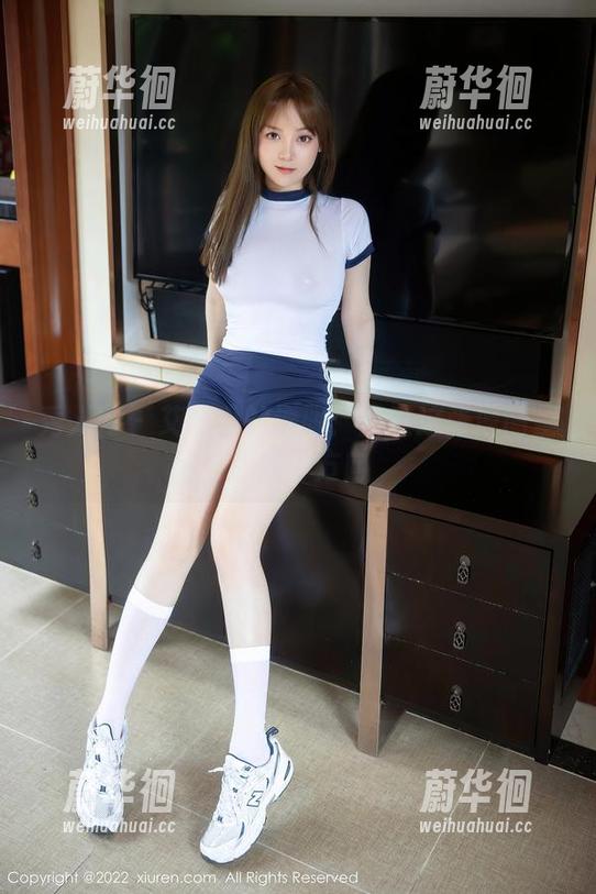 秀人网-艾静香 秀人网 - 艾静香的透明:我在这张原图里迷失了方向