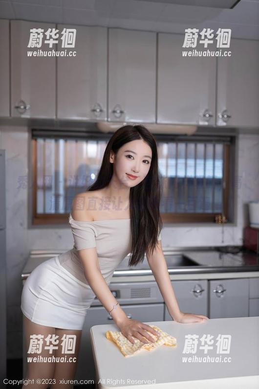 秀人网-言沫 秀人网 - 说好的天台,言沫同样吸睛,高清原图直接让人想再看一百遍