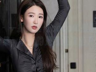 秀人网 – 一探赵惟依coco体操服的私拍合集，幸运的是我还没走开。