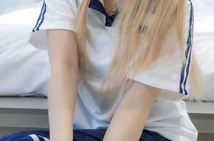 绮梦摄影 - 蔡蔡出品的御姐图集,典雅而又标签化,下载之后你将会思考人生吧?