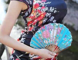 美媛馆 – 有没有想过，唐琪儿Beauty的全套裸足图包能给人什么样的启示？穿还是不穿？