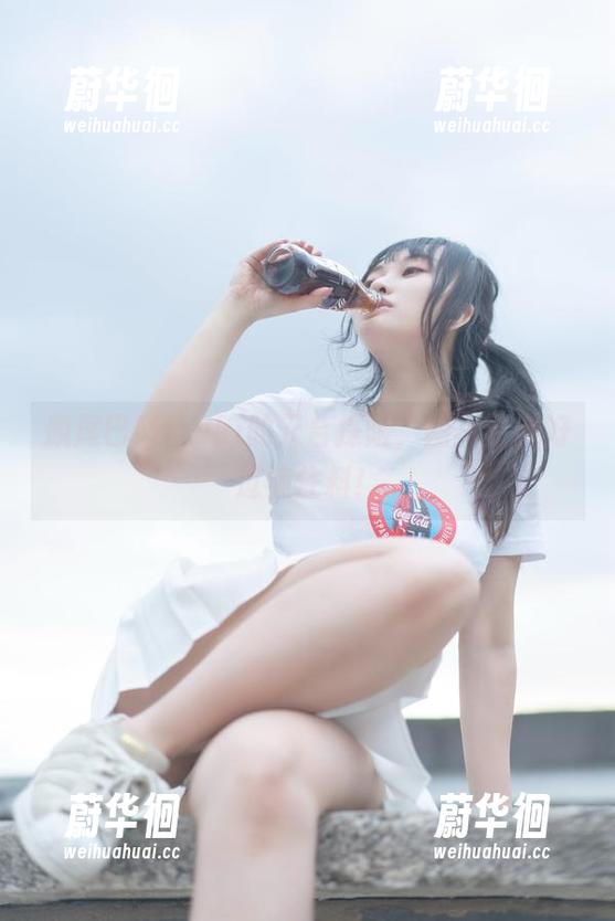 脱尾巴Mizuki 脱尾巴Mizuki的天台探险,图片更新好过瘾佐料!