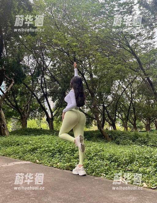 艾拉·isla 微密圈 - 这组纯白作品就像冬天的棉被,柔软却出乎意料的压抑!艾拉·isla是不是要给我们点别的?