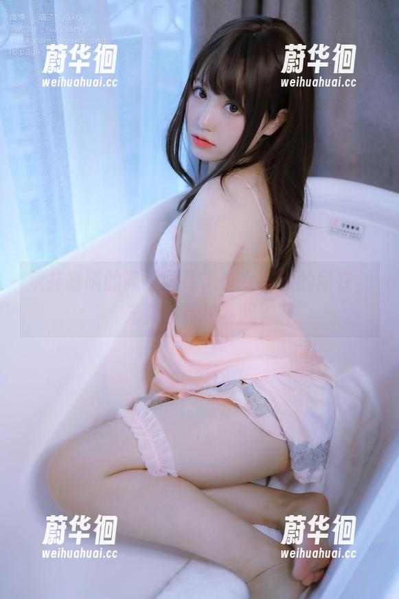 荒井喵喵的高清图库，少女秘密的所在，光影中有故事吗？