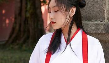 蜜桃社 - 趁着夏日,来纵情于Cris_卓娅祺的最新原图,靠谱吗?