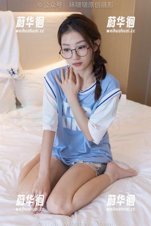 袜啵啵 - 五一快乐吼！小甜豆的网盘写真里藏着什么不为人知的美？