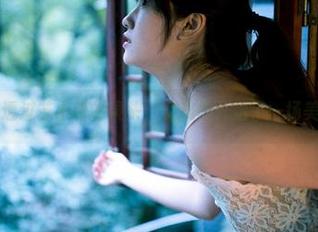 轰趴猫 – 透过苏小暖的镜头，女孩们开始了一场美图大冒险