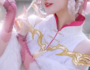 露儿大魔王的美图让我明白,原来网袜和气质可以如此合拍!