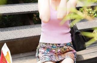 青豆客 - 一张高清壁纸,搭配苏糯米Mi的套装,脑海里一直闪现她那完美的身影。