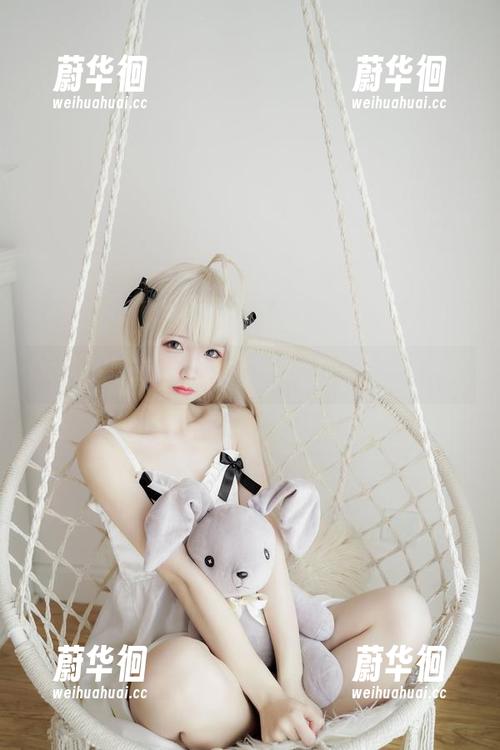 女神光环在线，香川澪的美图集中全家福