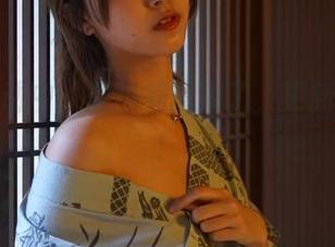 白裙飘动中,黑川美图来了,更新别走神!